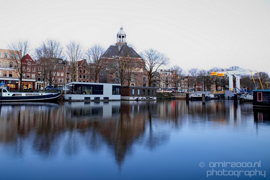 The_blue_hour_in_Amsterdam_night_long_exposure_Netherlands_Photography_002_Canon_EOS_5D_Mark_IV.JPG
