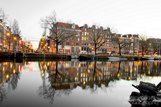 The_blue_hour_in_Amsterdam_night_long_exposure_Netherlands_Photography_008_Canon_EOS_5D_Mark_IV.JPG