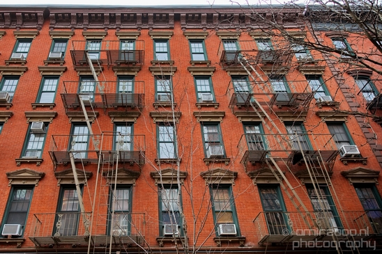 Fire_escape_New_York_City_Manhattan_street_Usa_Nyc_Photography_002_Canon_EOS_5D_Mark_IV.JPG