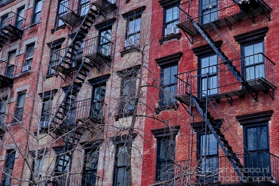 Fire_escape_New_York_City_Manhattan_street_Usa_Nyc_Photography_003_Canon_EOS_5D_Mark_IV.JPG