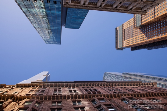 Looking_up_skyscrappers_Manhattan_NYC_street_Architecture_Photography_006_Canon_EOS_5D_Mark_IV.JPG
