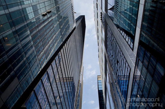Looking_up_skyscrappers_Manhattan_NYC_street_Photography_007_Canon_EOS_5D_Mark_IV.JPG