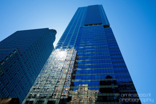Looking_up_skyscrappers_Manhattan_NYC_street_Photography_009_Canon_EOS_5D_Mark_IV.JPG