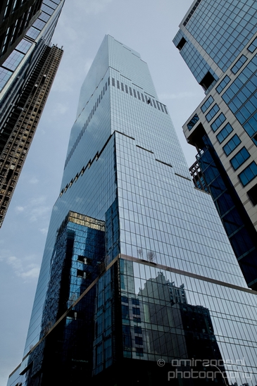 Looking_up_skyscrappers_Manhattan_NYC_street_Photography_018_Canon_EOS_5D_Mark_IV.JPG