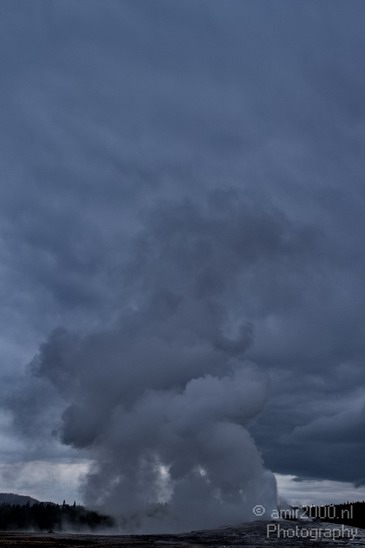 Geyser_old_faithful_yellowstone_usa_Nature_Photography_011_Canon_EOS_7D.JPG