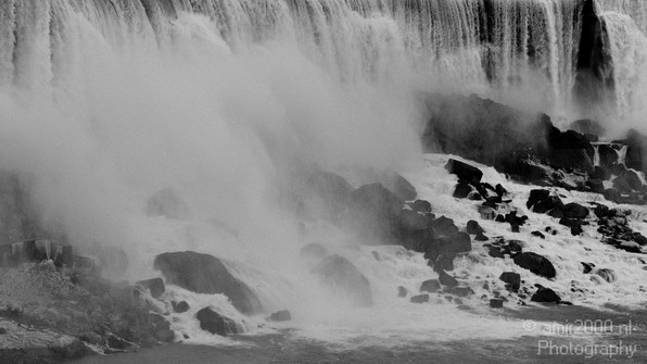 Niagara_Falls_At_Night_Usa_Nature_Photography_001_Canon_EOS_7D.JPG