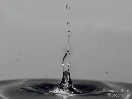 Water_drops_droplet_macro_Photography_003_Canon_EOS_5D_Mark_IV.JPG