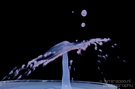 Water_drops_droplet_macro_experiment_Photography_120_Canon_EOS_5D_Mark_IV.JPG